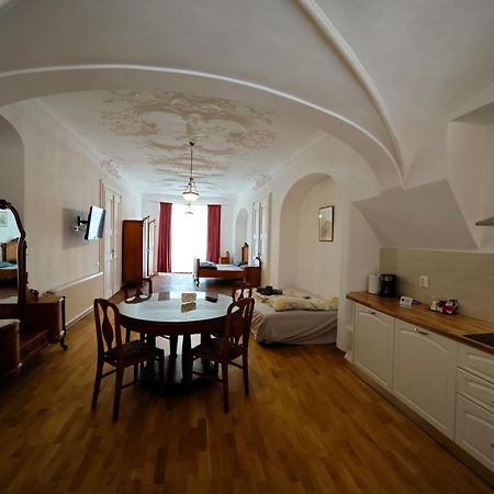Clasic Studio Central Braşov Eksteriør billede