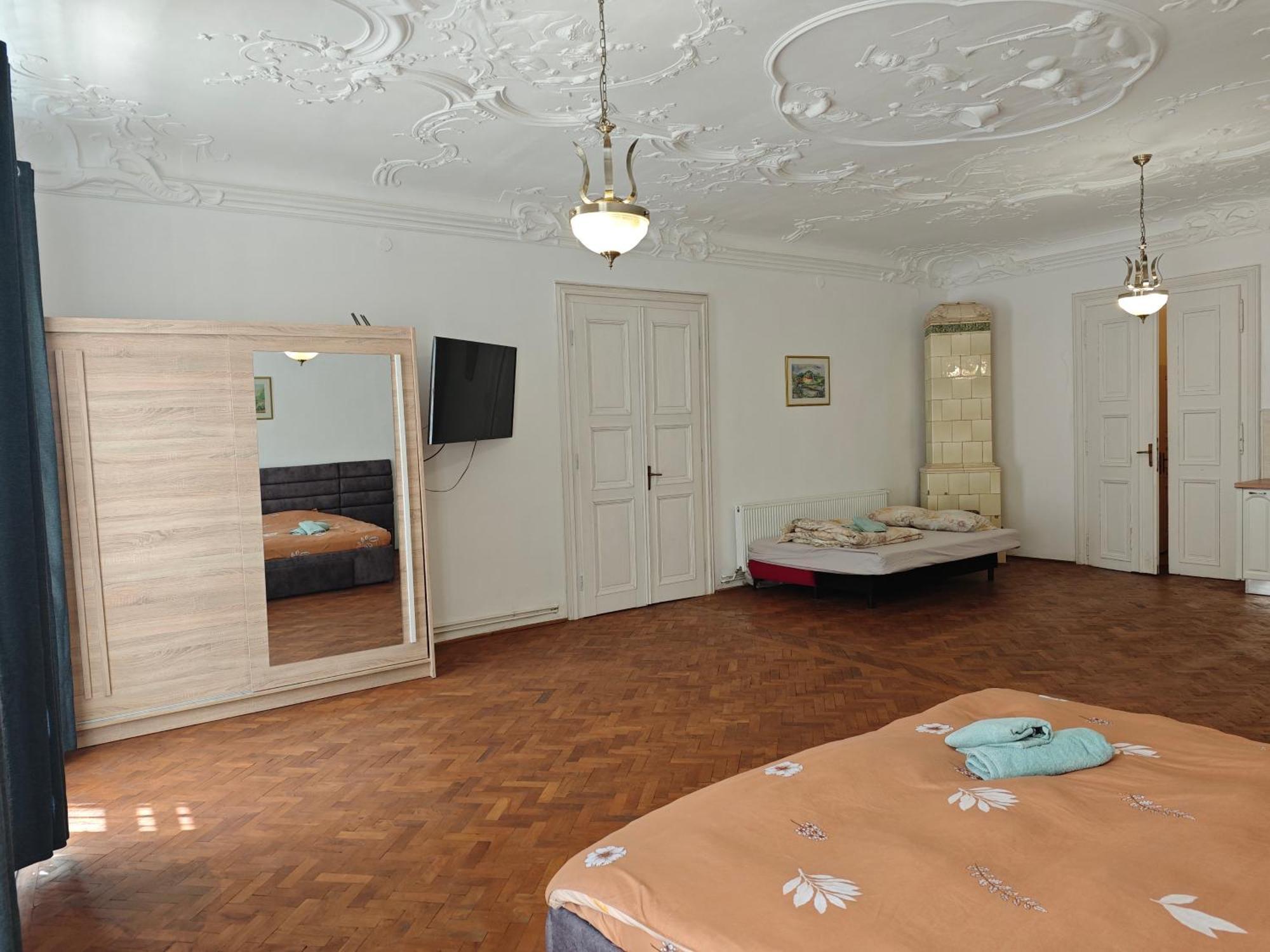 Clasic Studio Central Braşov Eksteriør billede